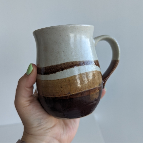 Vintage cream and brown waves Stoneware mug - Picture 10 of 12